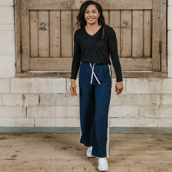 MOKÉ (BN) "Indiana" Wide leg pant - Navy! 18