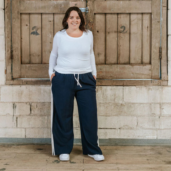 MOKÉ (BN) "Indiana" Wide leg pant - Navy! 18