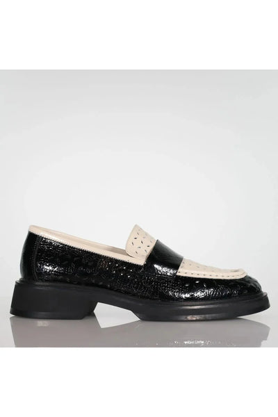 MINX (BN) Calypso perforated leather loafer! 41