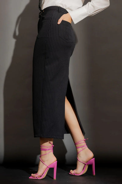 MOTTO (LN) Pinstripe belted skirt! 14