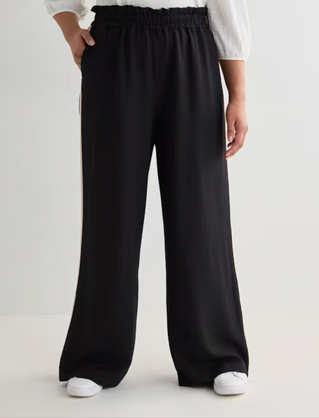 WHISTLE (LN) Wide leg sport stripe jog pant! 14