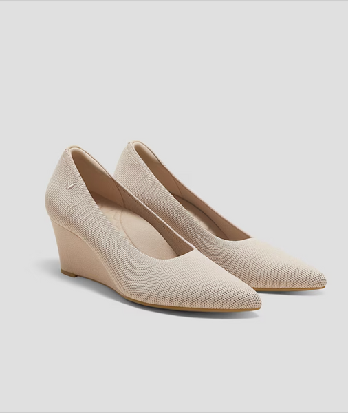 VIVAIA (LN) Pointed toe wedge heels! 38