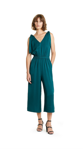 COUNTRY ROAD Textured satin wide leg jumpsuit! 8-10