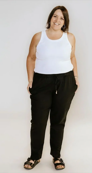 MOKÉ (BN) "Goldie" heavy linen straight leg pant! 18