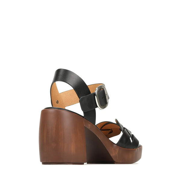 EOS (LN) "Spirited" leather sandals! 38