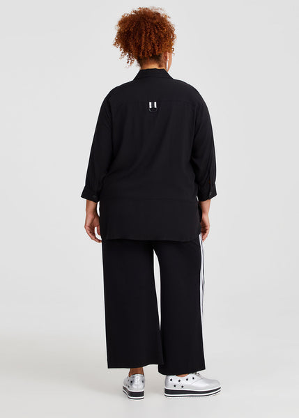 PRETTY BASICS By TS (LN) Bamboo Rhea print shirt! 16