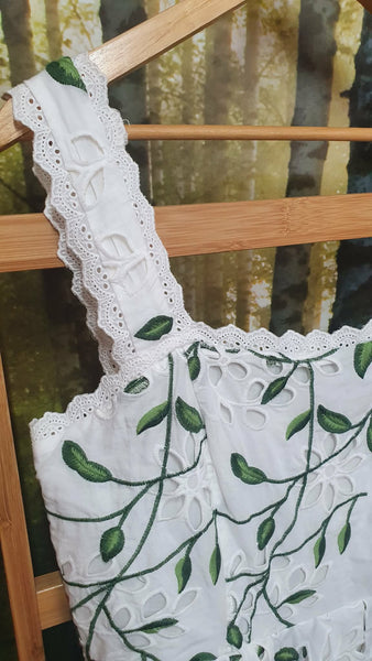 TRELISE COOPER (LN) "Lasting love" embroidered dress! 14