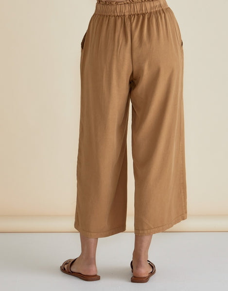 BETTY BASICS (LN) Rio lyocell relaxed pant! 16