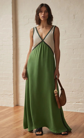SANCIA "The Naomi" dress in bottle green! 14