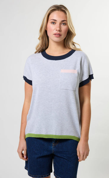 STELLA - Essentials "Laneway pocket" knit tee! 14