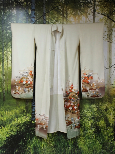 Traditional Japanese kimono! 14-18