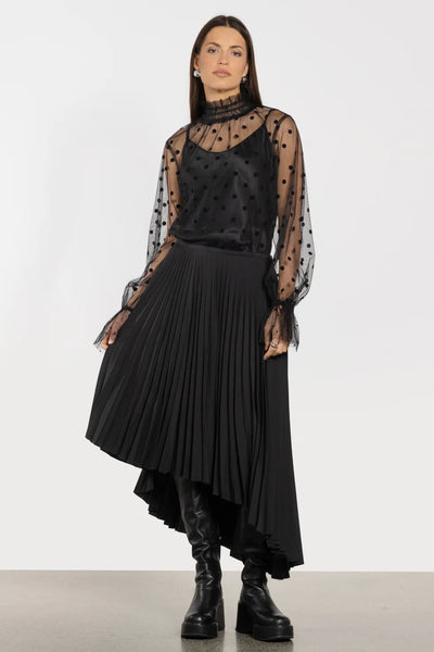 ATLIER By Repertoire (LN) "Opera" high neck mesh blouse! 8-10