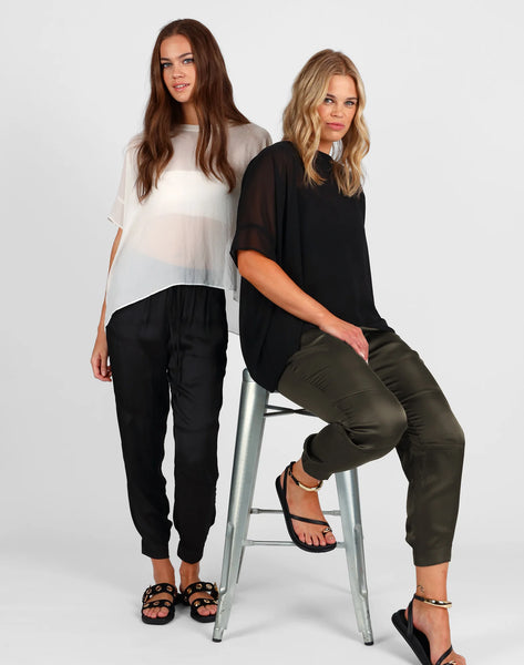 STORM - Relaxed sheer s/s viscose top! 14-16