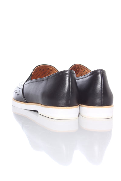 ADDICTION (LN) Metal cap perf leather loafers! 38