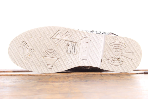 MINX "Bijoux" Silver leather open toe boot! 39