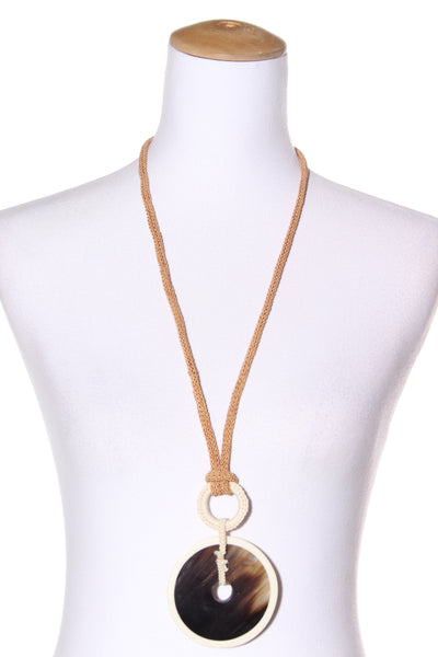 REPERTOIRE - Shell disc pendant necklace!