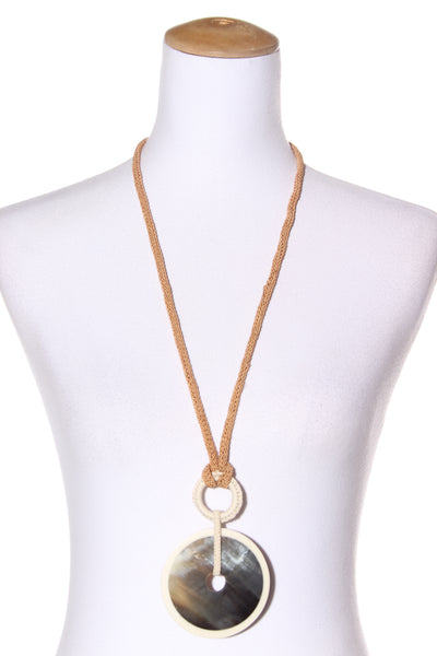 REPERTOIRE - Shell disc pendant necklace!