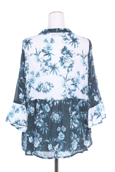 EUROPEAN COLLECTION - Blue floral blouse! 14