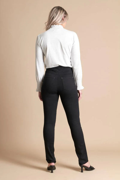 MACJAYS (LN) California stretch pull on jean! 14